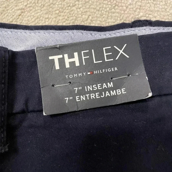 Tommy Hilfiger navy 7 inch shorts sz 44 - Picture 3 of 8